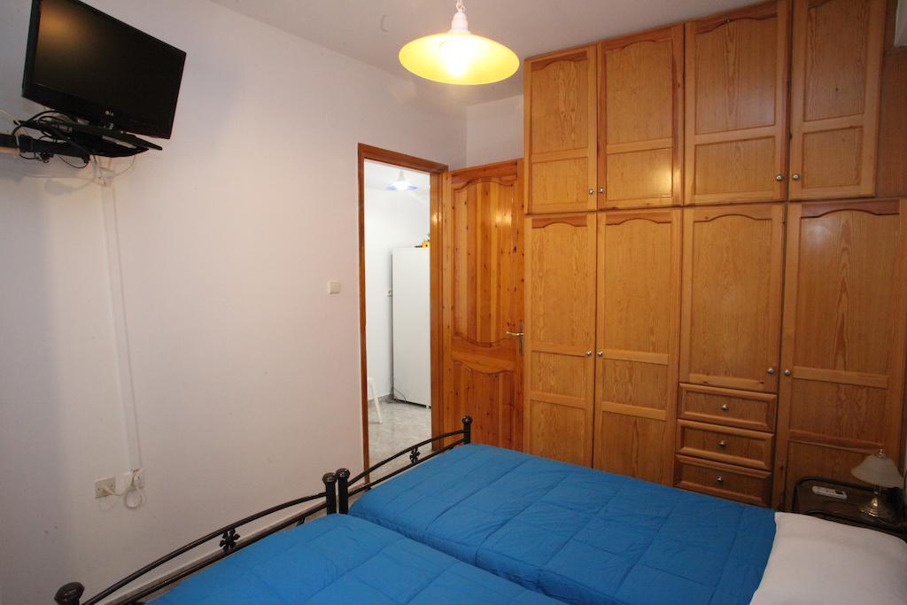 Αφροδίτη Aparthotel Ερμούπολη Δωμάτιο φωτογραφία